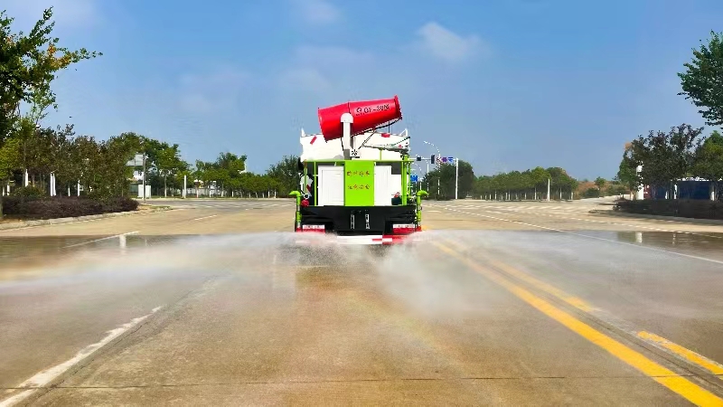 七方藍牌灑水車東風